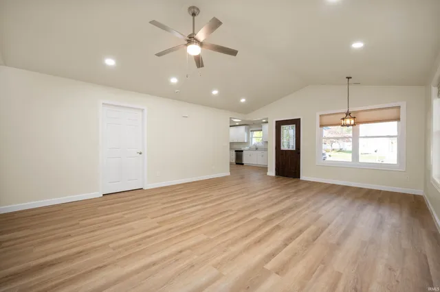 $234,900 | 1012 North Monroe Street, Hartford City, IN 47348