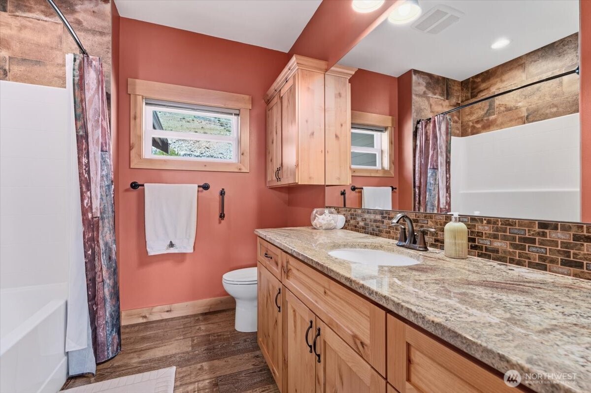 525 Columbia View Road Chelan, WA 98816 - Photo 23 of 40