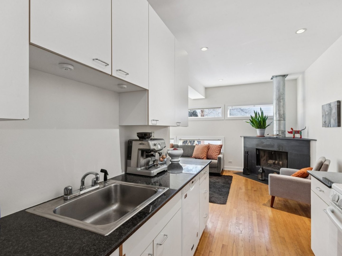 1515 Monroe Street, Unit A Evanston, IL 60202 - Photo 11 of 38