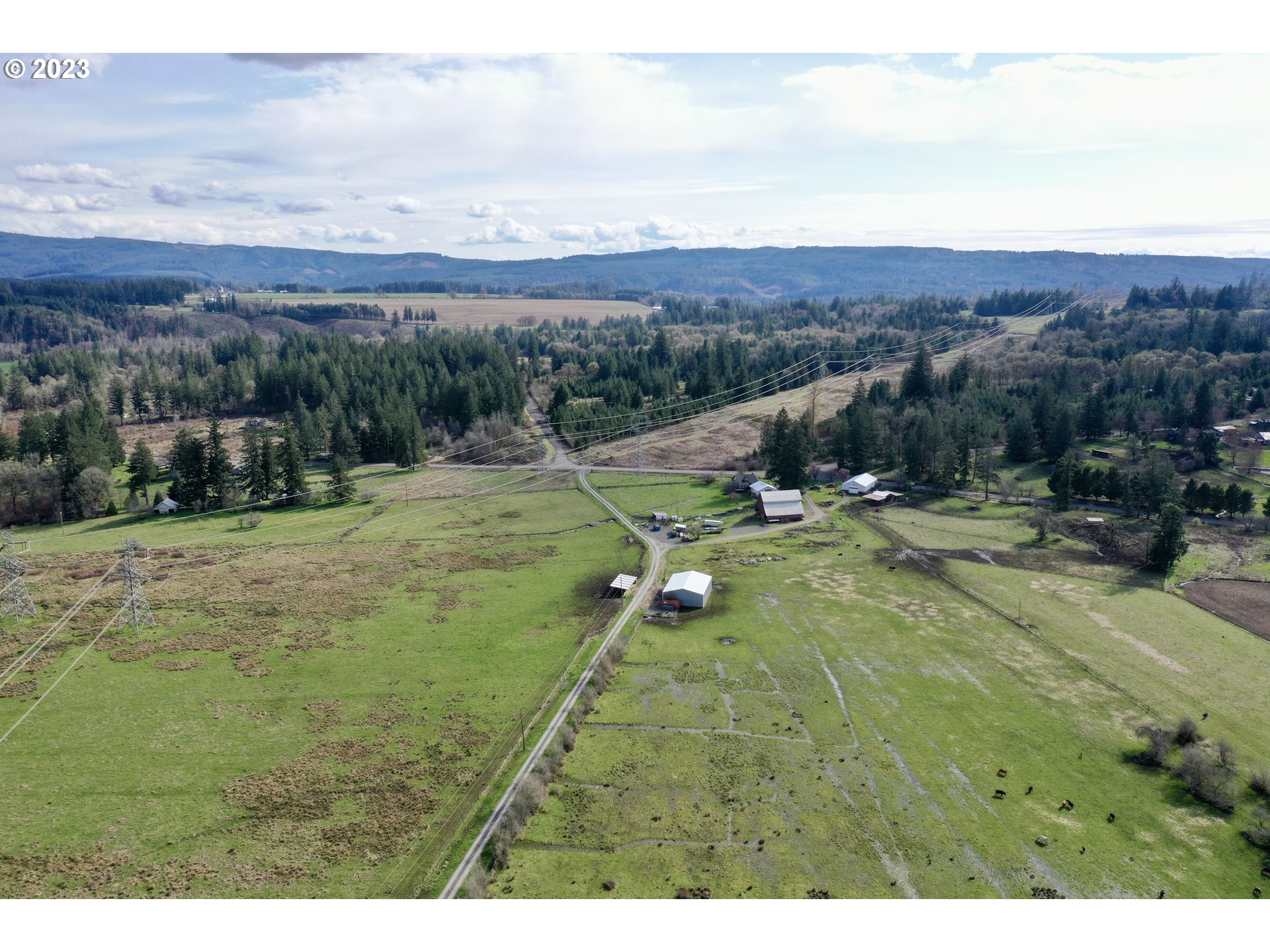 39489 Kingston Jordan Road Scio, OR 97374 - Photo 47 of 47 a view of outdoor space with mountain view