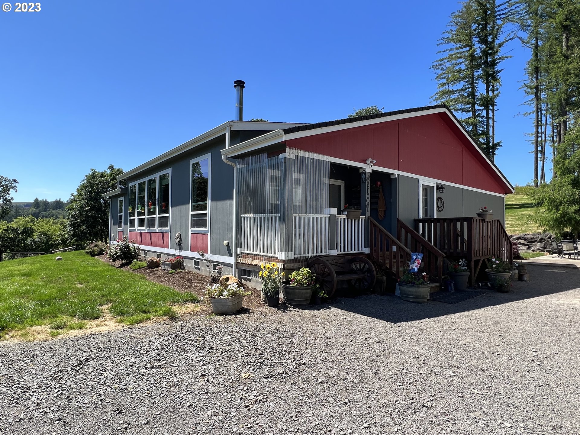 39489 Kingston Jordan Road Scio, OR 97374 - Photo 8 of 47 a front view of a house with a yard