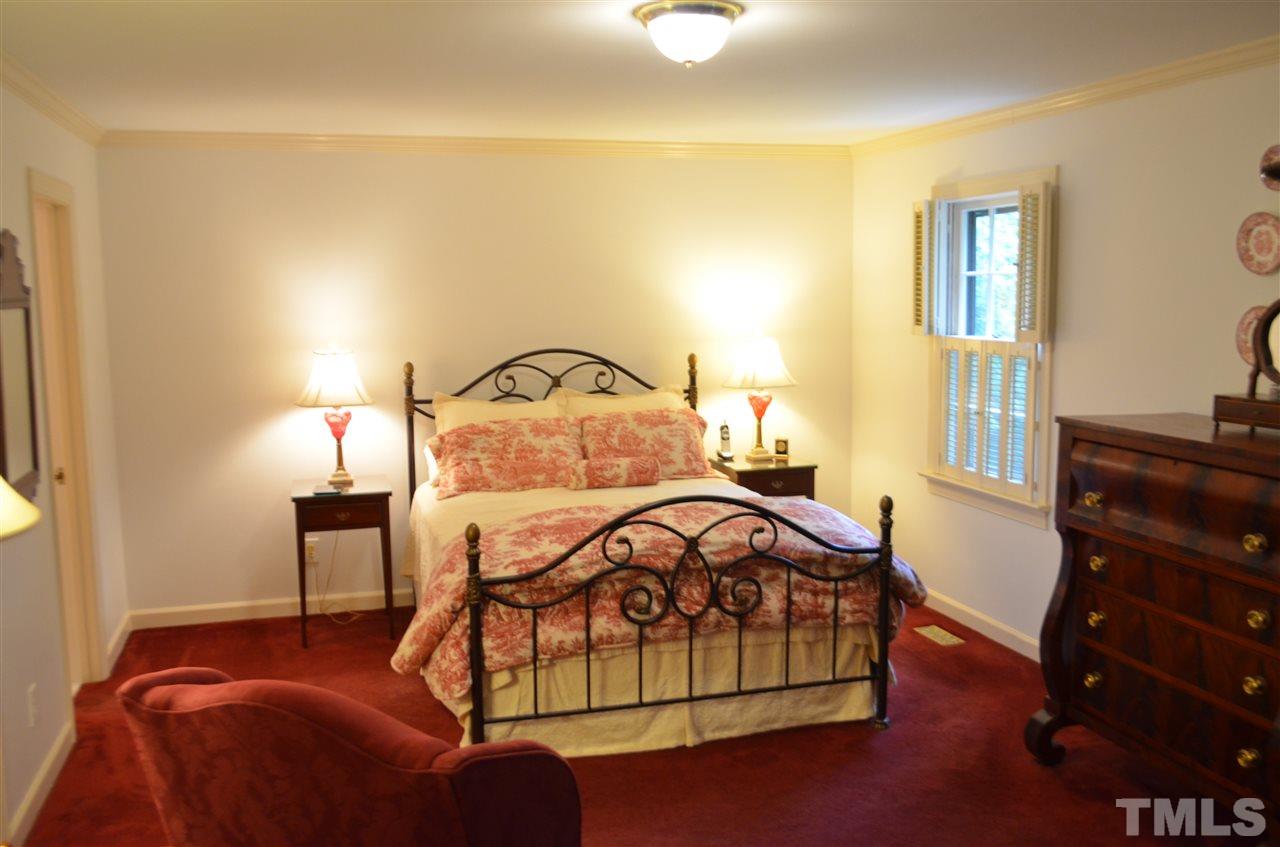 333 Sandhurst Road Raleigh, NC 27615 - Photo 14 of 24