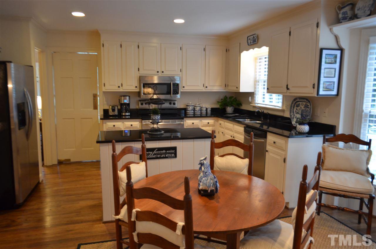 333 Sandhurst Road Raleigh, NC 27615 - Photo 8 of 24