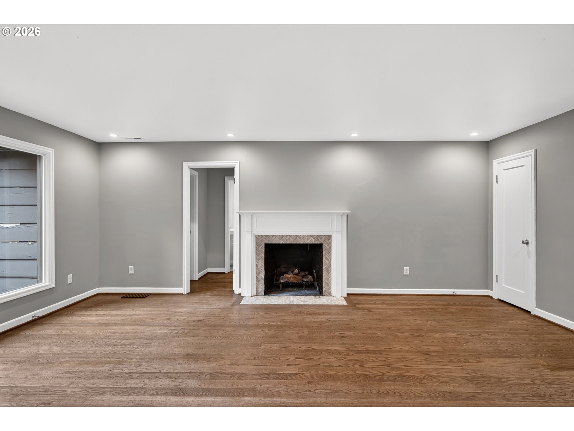 4842 Southwest Elm Lane Portland, OR 97221 - Photo 13 of 47