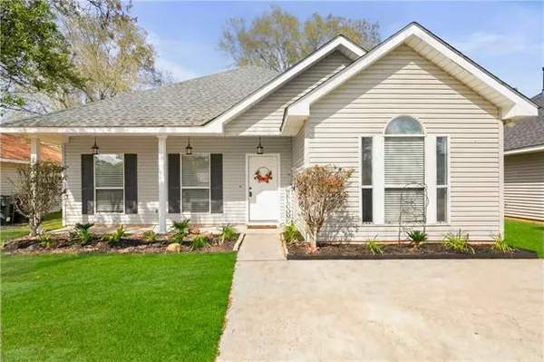 $260,000 | 755 Labarre Street, Mandeville, LA 70448