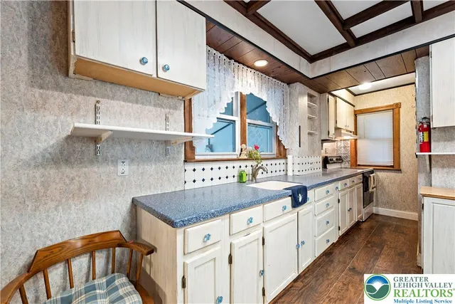 $299,900 | 609 South Carldon Street, Unit ALSO 601 AND 605), Allentown, PA 18103