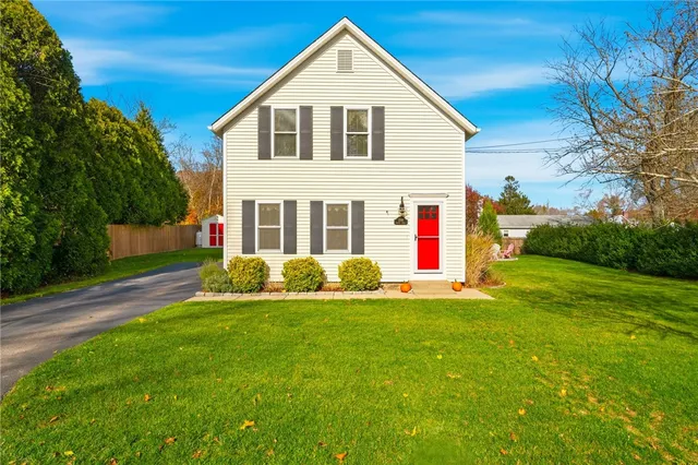 $595,000 | 128 Rodman Street, South Kingstown, RI 02879