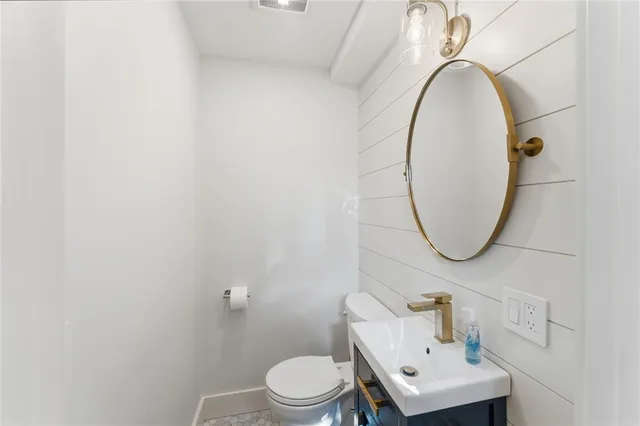 $595,000 | 128 Rodman Street, South Kingstown, RI 02879