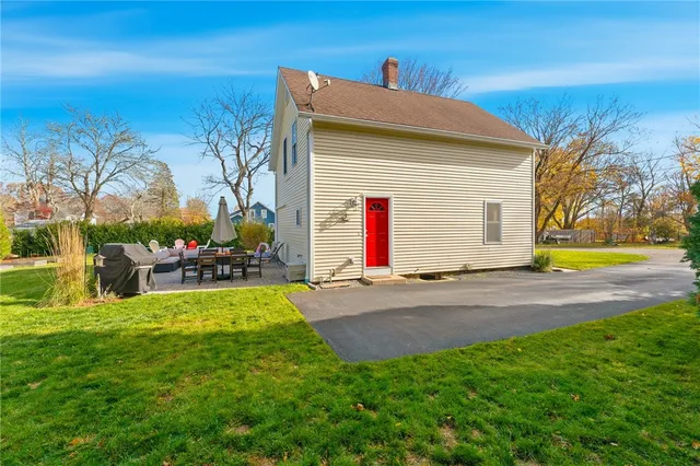 $595,000 | 128 Rodman Street, South Kingstown, RI 02879