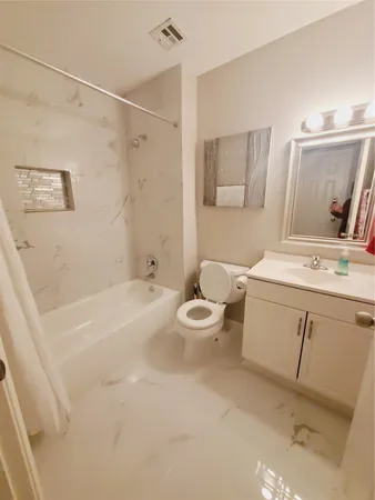 $2,300 | 8815 Bellaire Boulevard, Houston, TX 77036