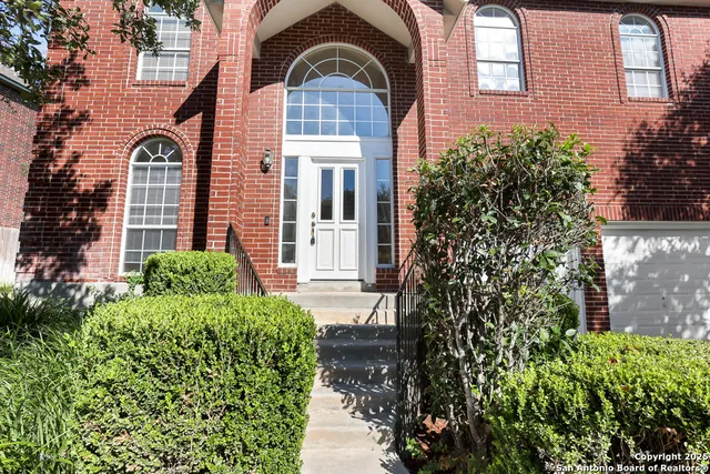 a house view with a outdoor space