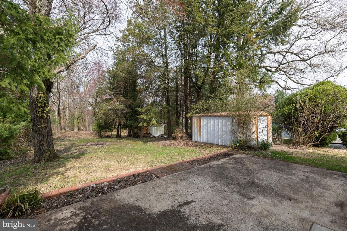 5921 Shady Spring Avenue Rosedale, MD 21237 - Photo 31 of 33 Back Patio - Great for Barbeques!