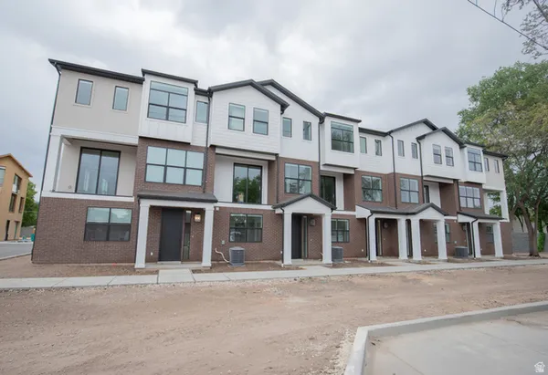 $615,000 | 3784 Grape Ivy Way, Unit 105, Salt Lake City, UT 84106