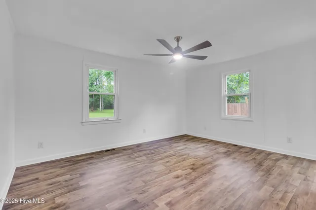 $1,800 | 300 Battleground Avenue, New Bern, NC 28560