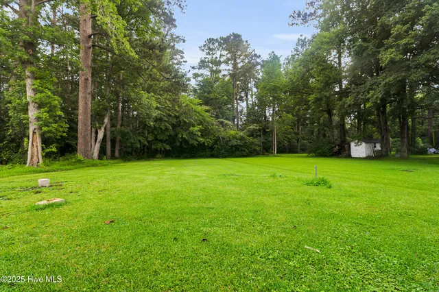 $1,800 | 300 Battleground Avenue, New Bern, NC 28560