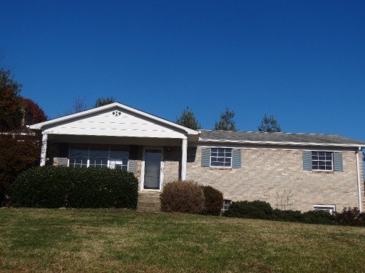 7401 Palmleaf Road Knoxville, TN 37918 - Photo 1 of 1 Primary Photo