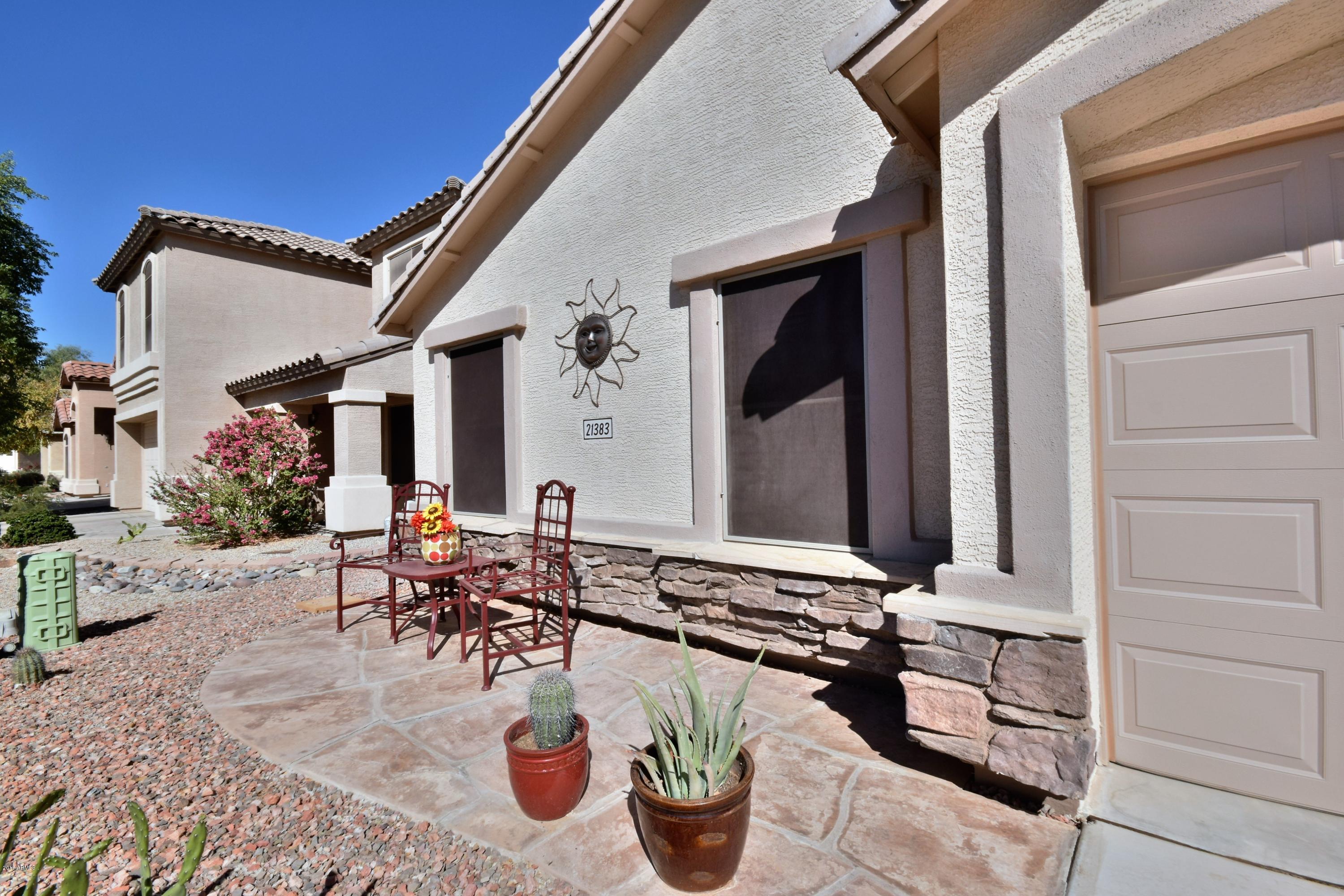 21383 Goles Drive Maricopa, AZ 85138 - Photo 4 of 32 DSC_0150