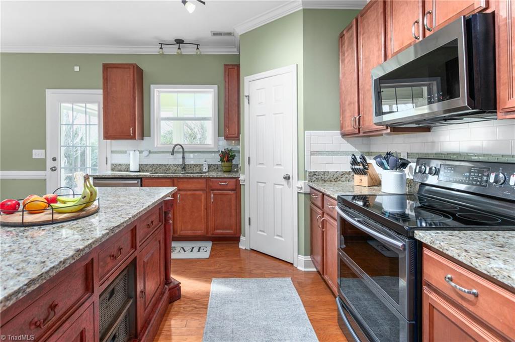 304 Green Pasture Road Mebane, NC 27302 - Photo 8 of 35 Gallery Image 8