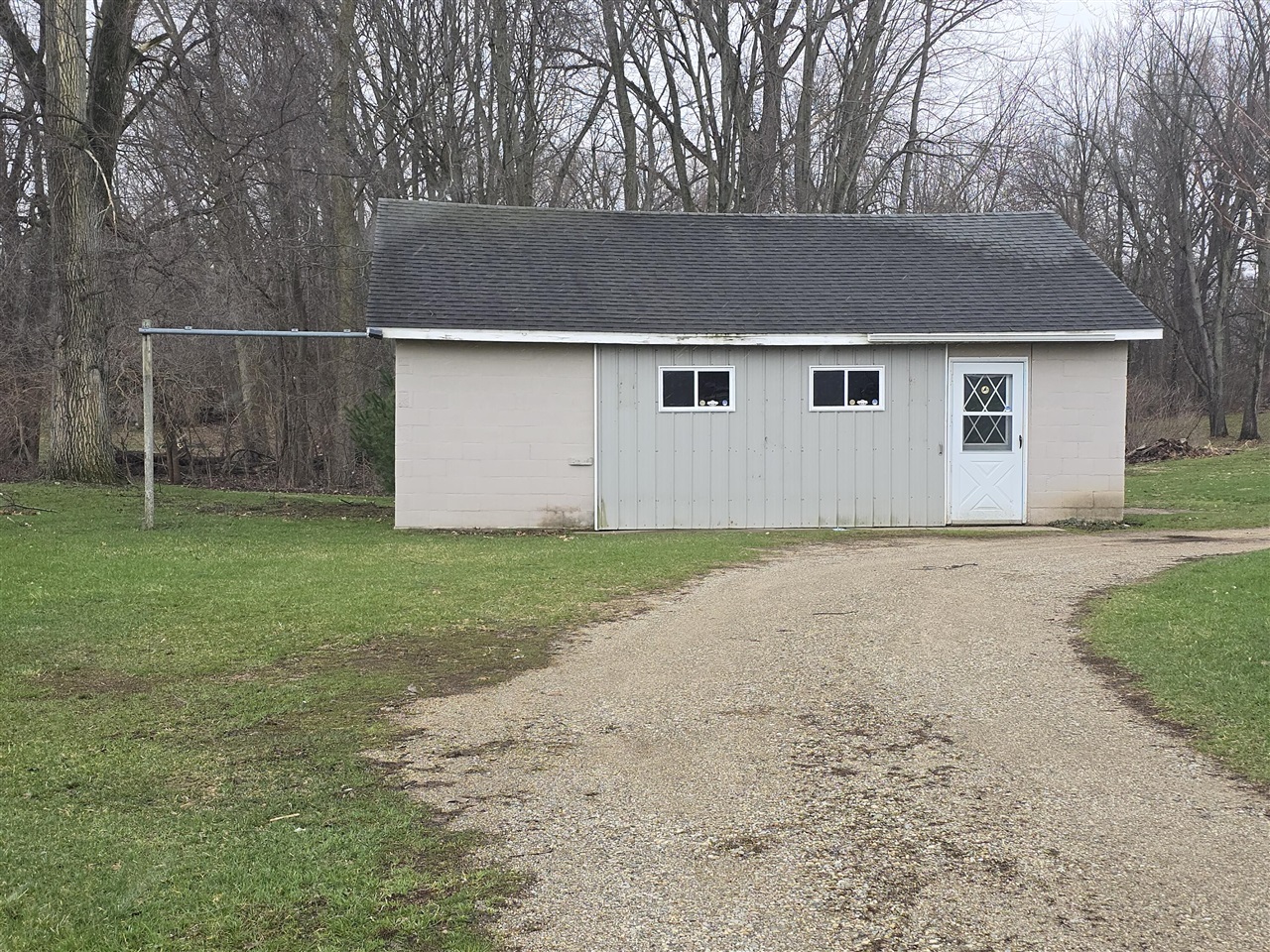 804 East State Street Colon, MI 49040 - Photo 8 of 29