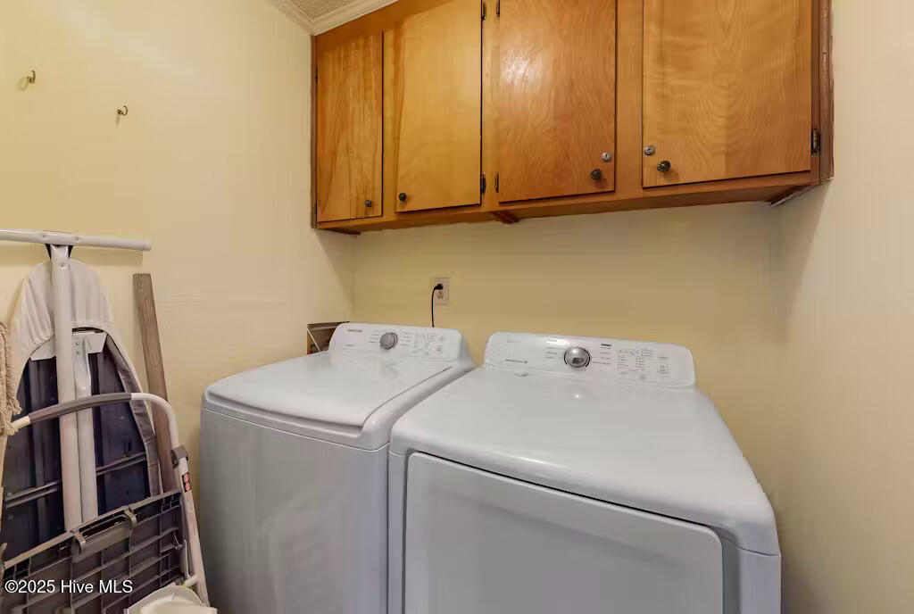 2509 West Fort Macon Road, Unit 201B Atlantic Beach, NC 28512 - Photo 20 of 25 B201laundry