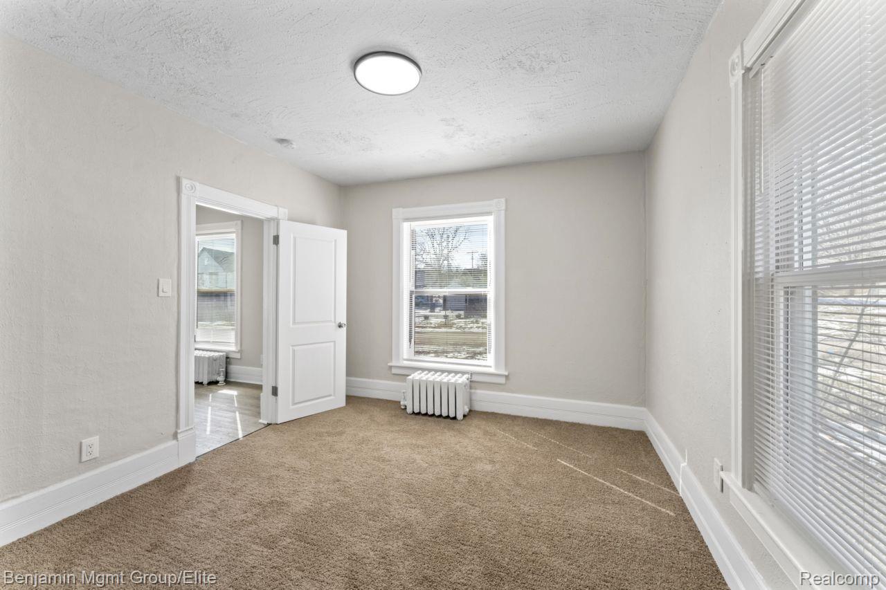 532 Fox Street Lapeer, MI 48446 - Photo 17 of 43 photos_web_resolution_25.jpg