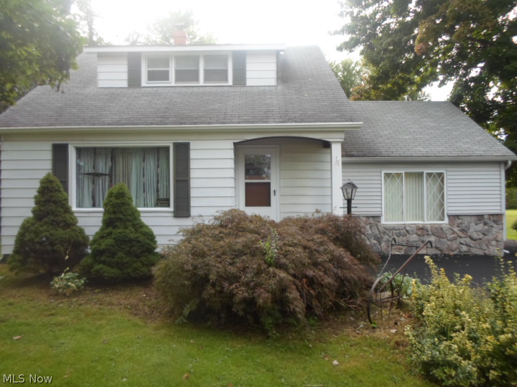 669 Center Road Conneaut, OH 44030 - Photo 1 of 20