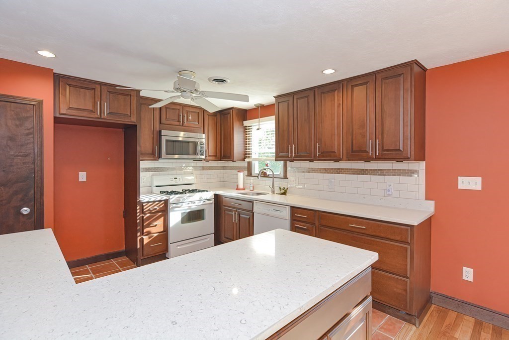 115 Chapman Road Stoughton, MA 02072 - Photo 13 of 40 Gallery Image 13
