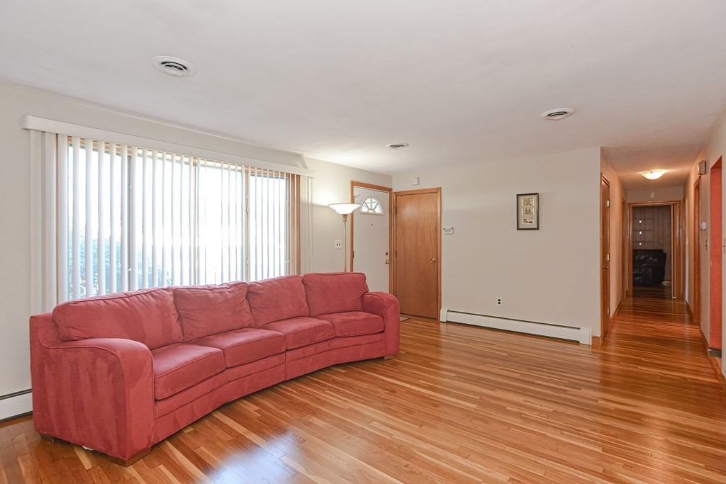 115 Chapman Road Stoughton, MA 02072 - Photo 6 of 40 Gallery Image 6