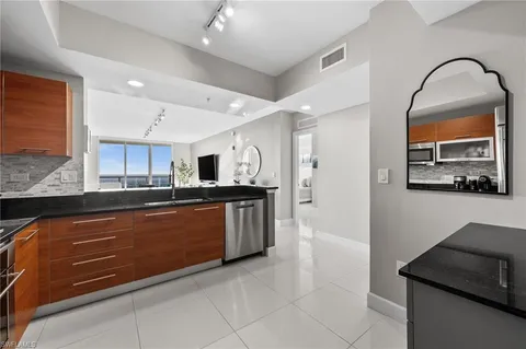 $310,000 | 3000 Oasis Grand Boulevard, Unit 2903, Fort Myers, FL 33916