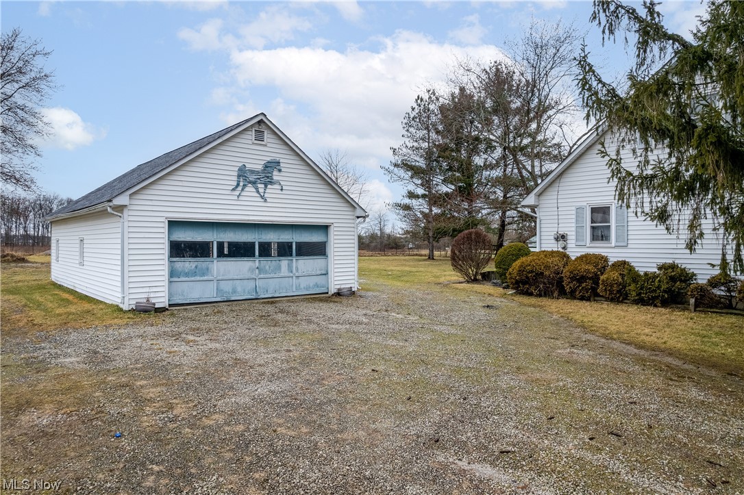 2698 Columbia Road Medina, OH 44256 - Photo 5 of 27 Gallery Image 5