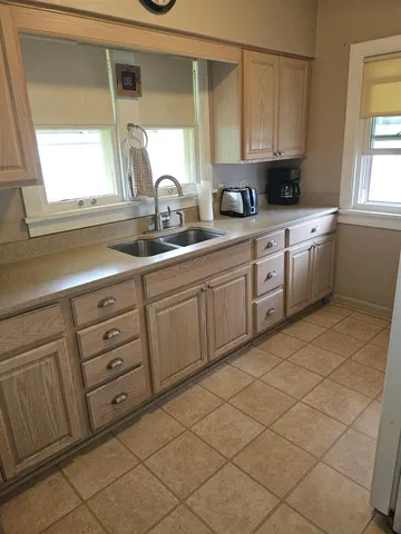 $169,900 | 810 Camlin Avenue, Rockford, IL 61103