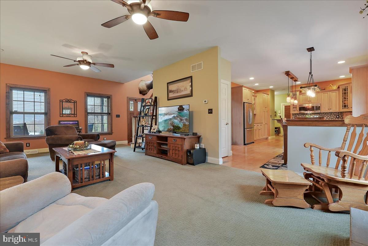 605 Blue Lake Road Denver, PA 17517 - Photo 12 of 44 V4