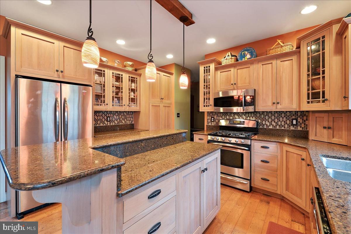 605 Blue Lake Road Denver, PA 17517 - Photo 16 of 44 V2