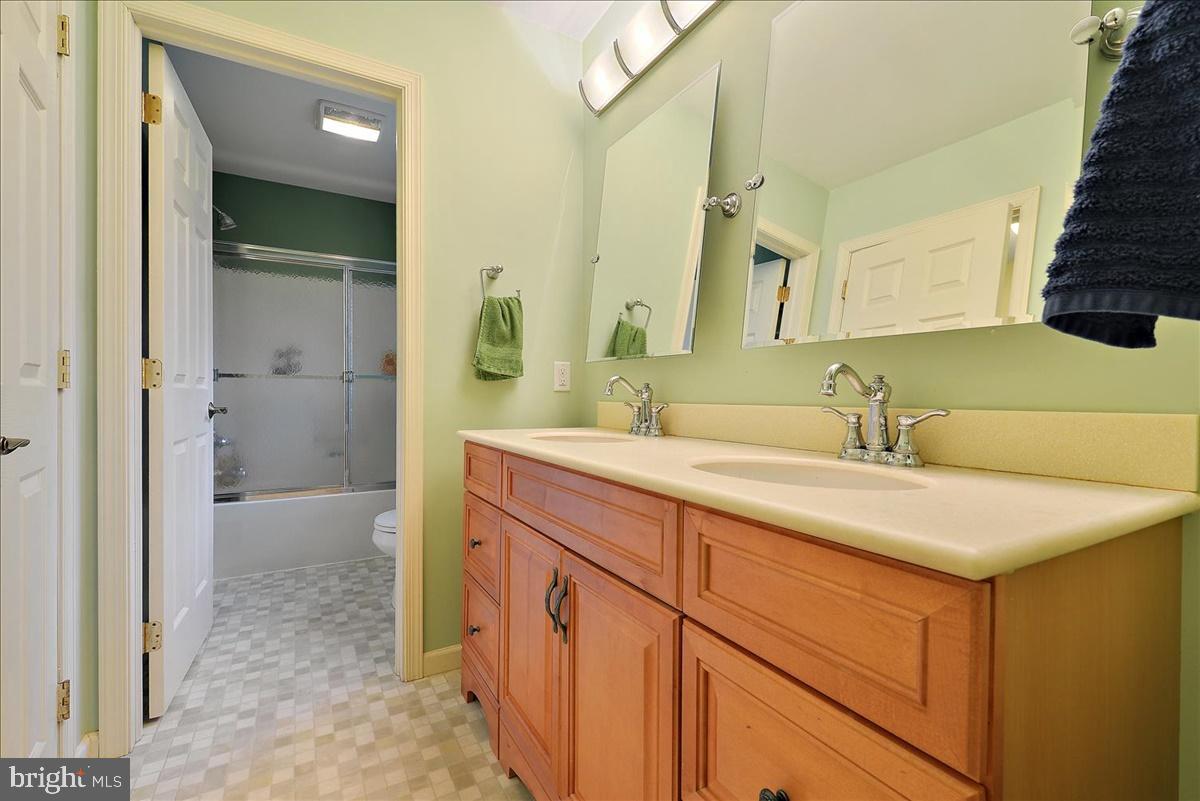 605 Blue Lake Road Denver, PA 17517 - Photo 28 of 44 Full Bath