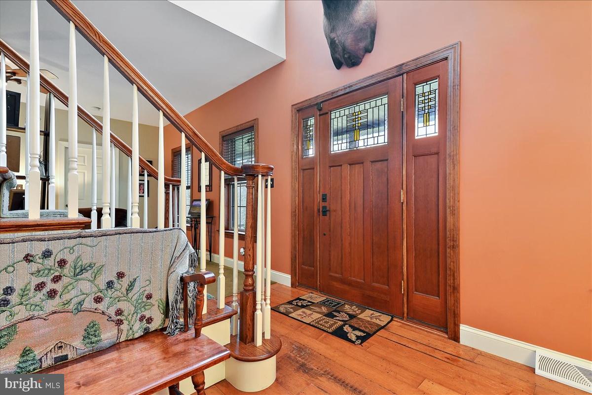 605 Blue Lake Road Denver, PA 17517 - Photo 6 of 44 Foyer