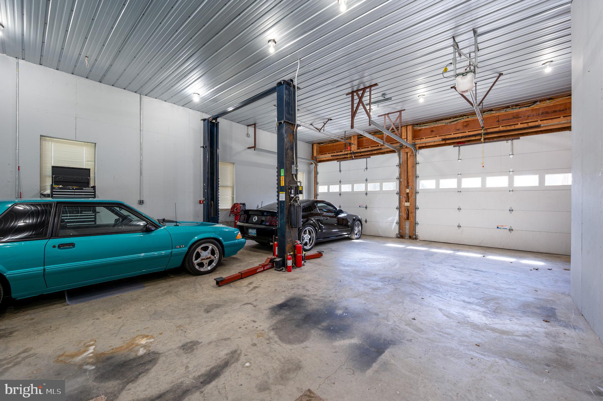 902 Hillcrest Road Hanover, MD 21076 - Photo 34 of 44 Garage w/ 7k lb lift