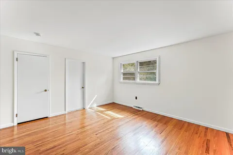 a view of an outdoor space