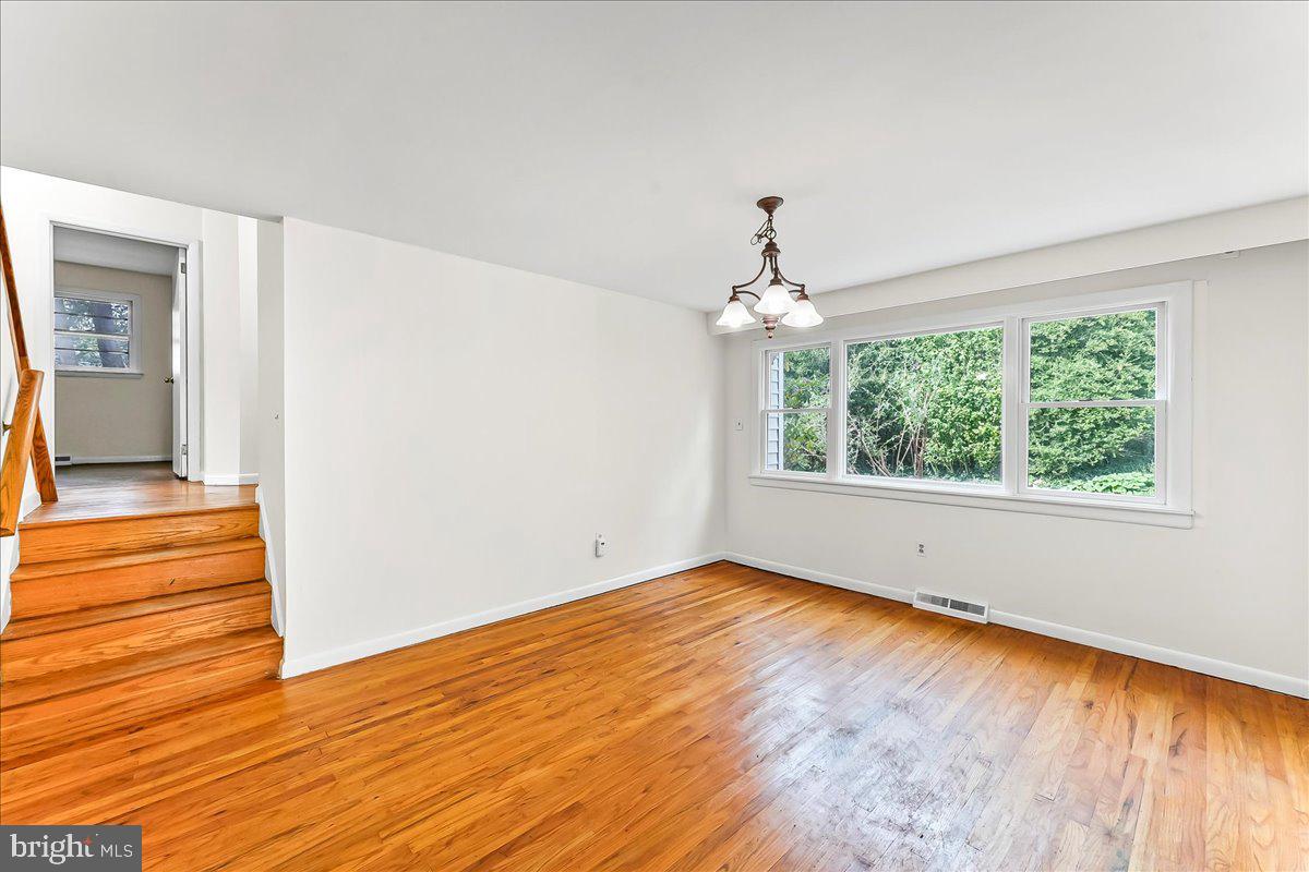 604 Pinetree Road Jenkintown, PA 19046 - Photo 10 of 40 Gallery Image 10