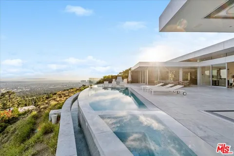 $18,999,000 | 1620 Carla Ridge, Beverly Hills, CA 90210