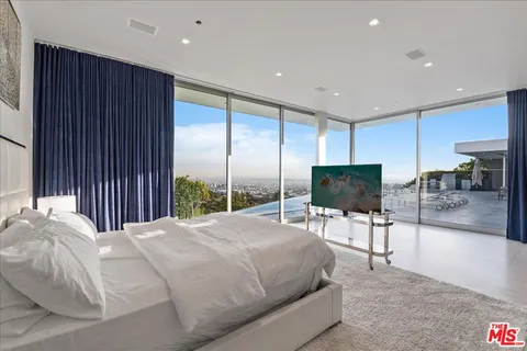 $18,999,000 | 1620 Carla Ridge, Beverly Hills, CA 90210