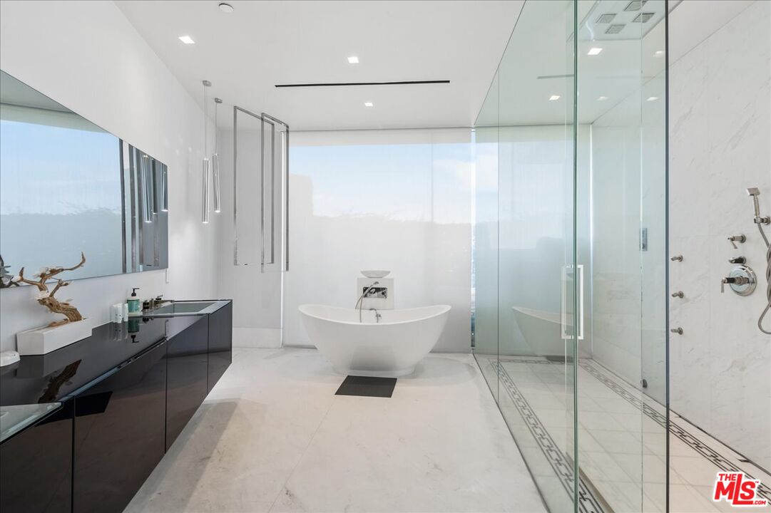 1620 Carla Ridge Beverly Hills, CA 90210 - Photo 23 of 42