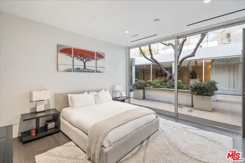 $18,999,000 | 1620 Carla Ridge, Beverly Hills, CA 90210