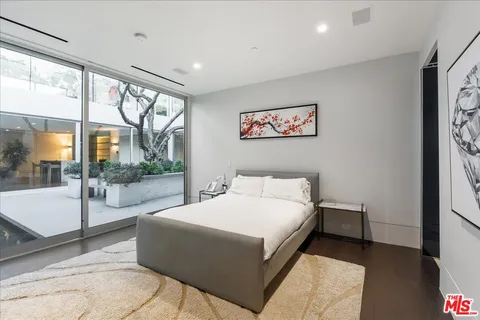 $18,999,000 | 1620 Carla Ridge, Beverly Hills, CA 90210