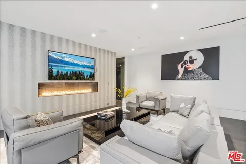 $18,999,000 | 1620 Carla Ridge, Beverly Hills, CA 90210