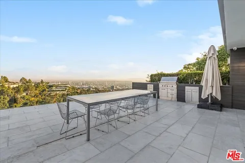 $18,999,000 | 1620 Carla Ridge, Beverly Hills, CA 90210
