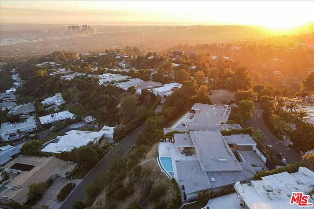 $18,999,000 | 1620 Carla Ridge, Beverly Hills, CA 90210