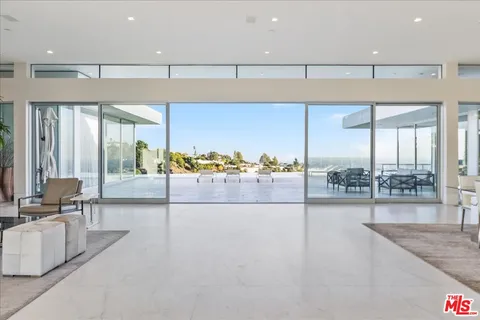 $18,999,000 | 1620 Carla Ridge, Beverly Hills, CA 90210