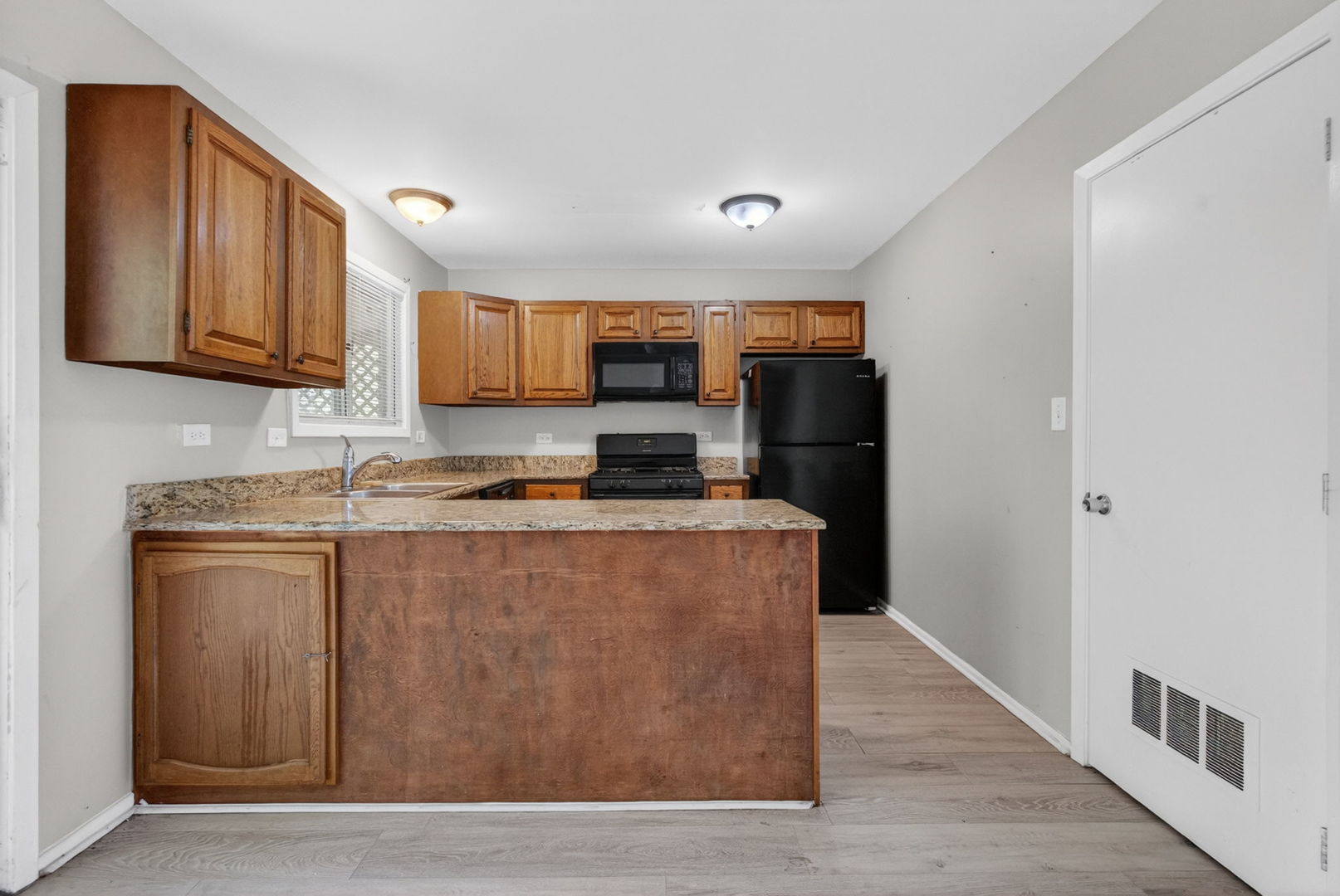 115 Oriole Road Matteson, IL 60443 - Photo 12 of 31
