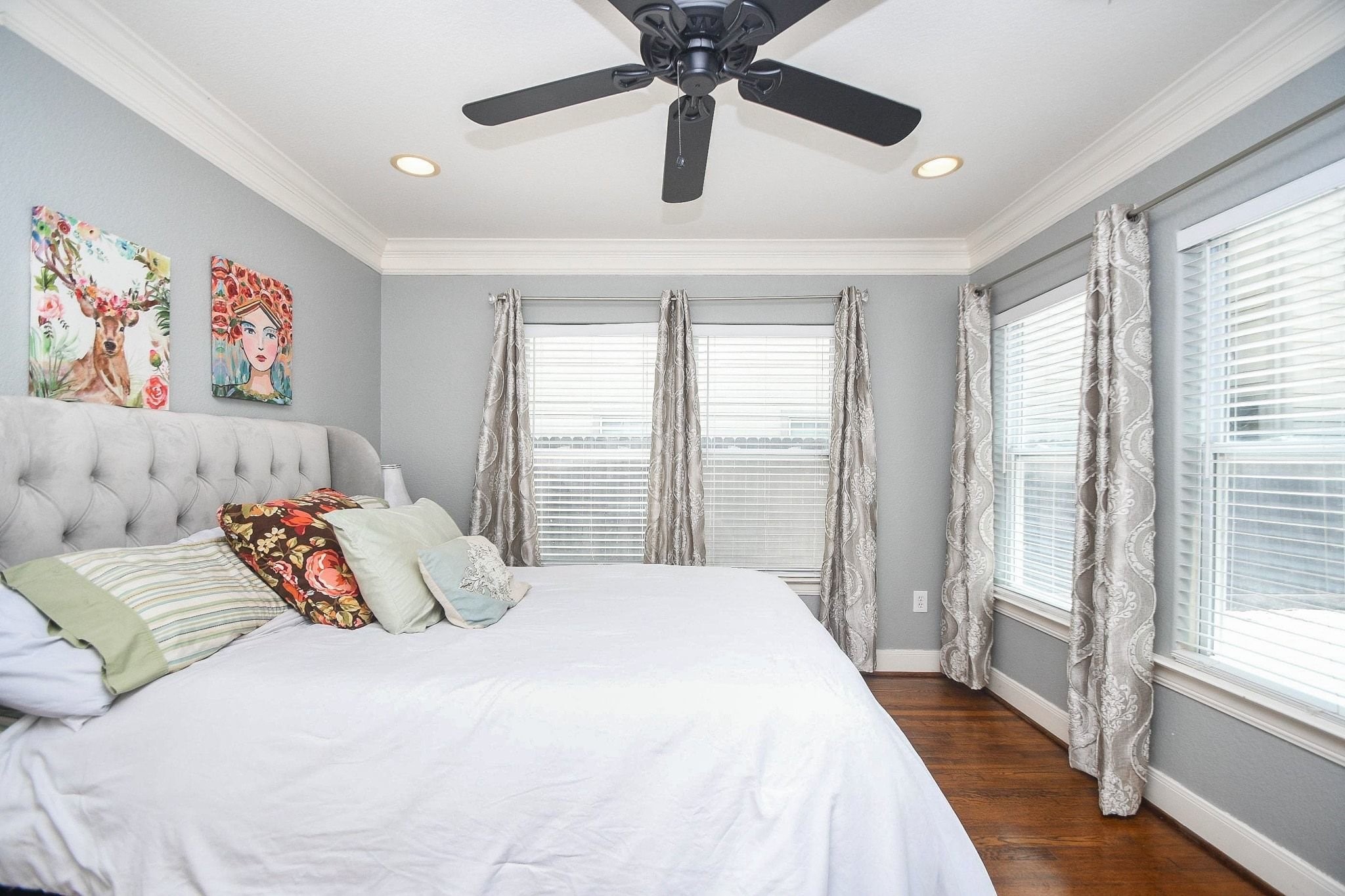 614 West 28th Street Houston, TX 77008 - Photo 21 of 25 Bedroom 1... lots of space and light!