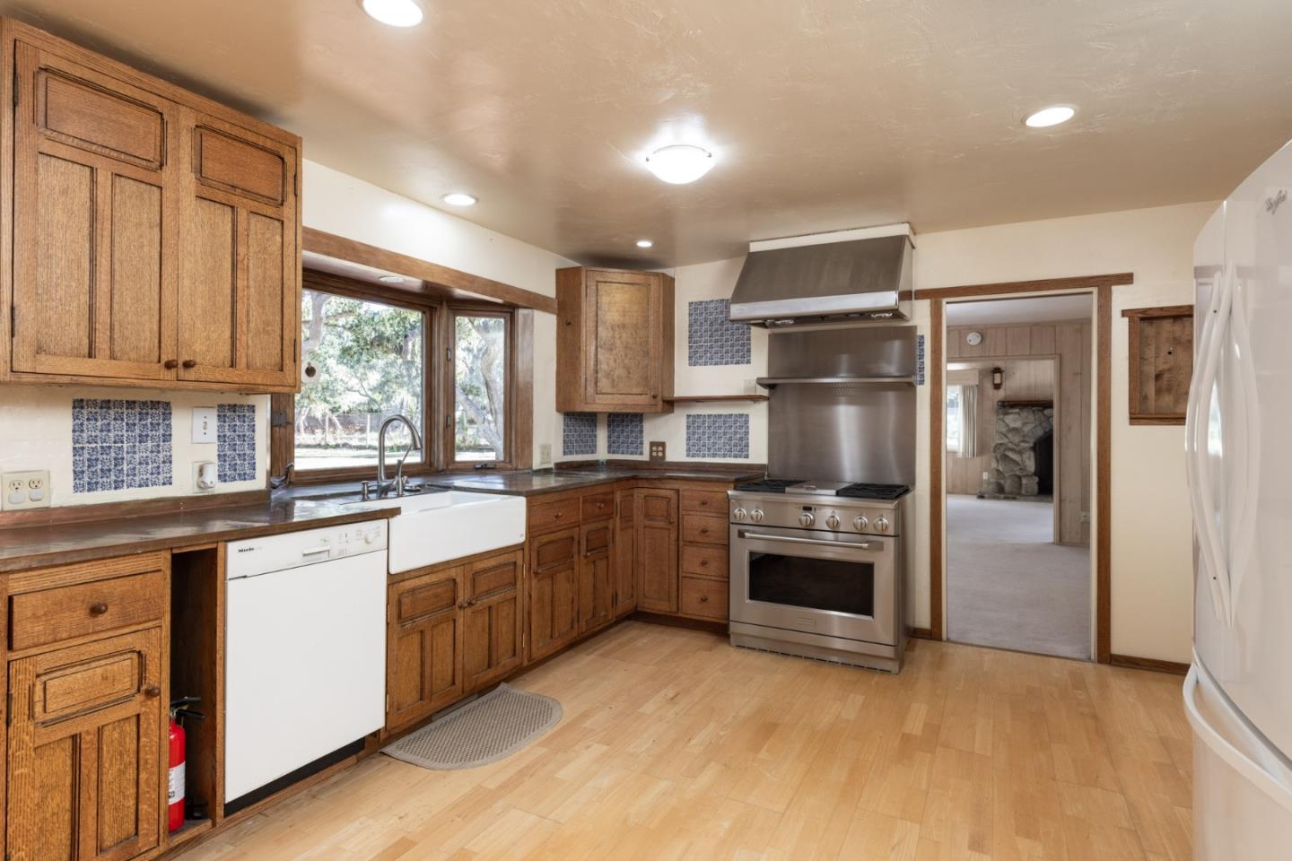2832 Paradise Park Road Pebble Beach, CA 93953 - Photo 12 of 32 Gallery Image 12